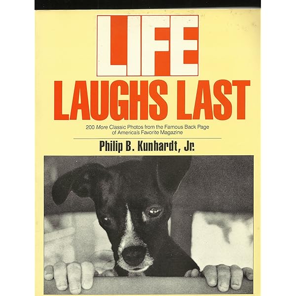 洋書 LIFE SMILES BACK - Philip B. Kunhardt, Amazon | Life Smiles Back | Kunhardt Jr., Philip B. | Reference