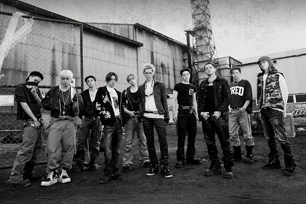 【Amazon.co.jp限定】TREASURE 4th MINI ALBUM [NEW WAV] RAW VER.10種セット（ミニAL(輸入盤/再販対象)） - TREASURE（特典：セルフィーフォトカード×10＋タブロイド紙+応募抽選特典シリアルコード付きポストカード×10+オリジナルフォトカードAmazon Ver.（絵柄E /メンバー別全10種よりランダム１種）×10）