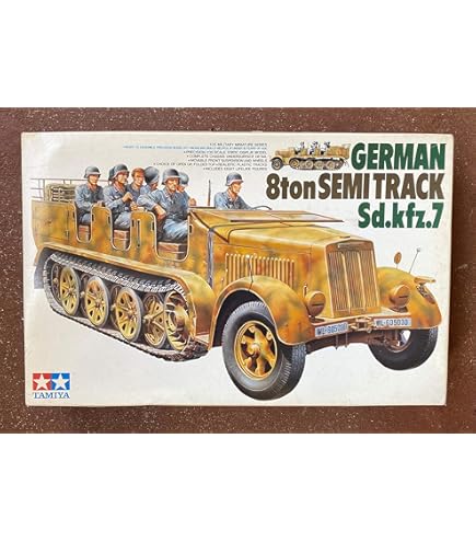 Amazon | ドラゴン 1/35 ドイツ Sd.Kfz.7 8tハーフトラック 極初期型