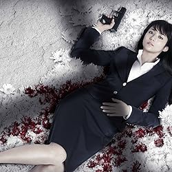 木村文乃の人気壁紙画像 『石の繭』如月塔子　タイトスカートのスーツで拳銃