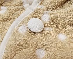 生地に吸水性に優れた「タオル地」を使用