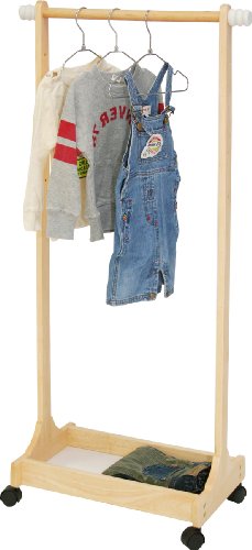 子供服やおもちゃを簡単に収納できるハンガーラック