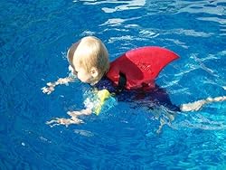 お肌がデリケートなお子さんならTシャツの上から