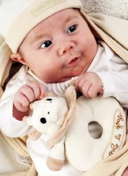 大切な赤ちゃんへのおもちゃ選び