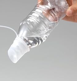 市販のペットボトルに取り付けて使用する飲み口