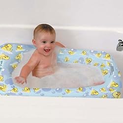 厚手のPVCでできた人気のエア式ベビーバス