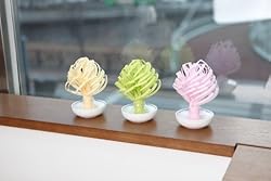 パソコン周辺や勉強机に