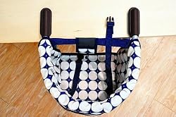 ずり落ち防止のベルト付き。