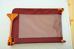 折りたたんでコンパクト。