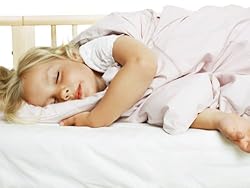 お子さまとともに成長するベッド