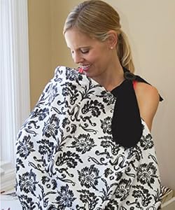 授乳タイムはママとベビーの大切なスキンシップ