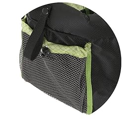 小物を入れられるメッシュポケット付き