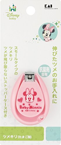 伸びたツメのお手入れに