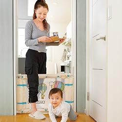 可愛いスヌーピーが赤ちゃんをガード! 