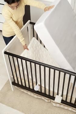 マットレスや敷布団の下に敷いて