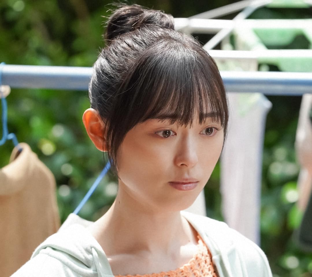 福原遥 『舞いあがれ!』岩倉舞（いわくら まい） QHD(1080×960)スマホ 壁紙・待ち受け