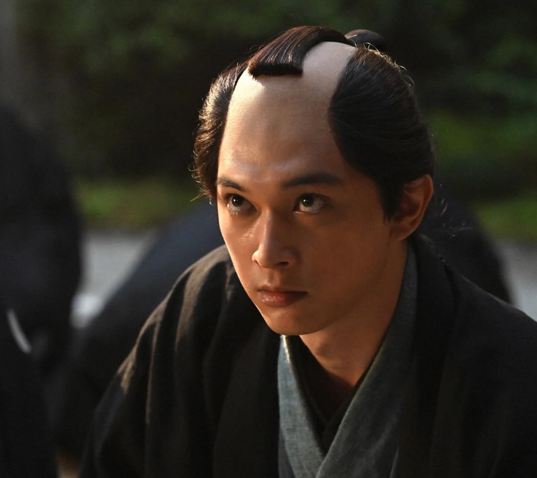 吉沢亮 『青天を衝け』渋沢栄一（しぶさわ えいいち） QHD(1080×960)スマホ 壁紙・待ち受け