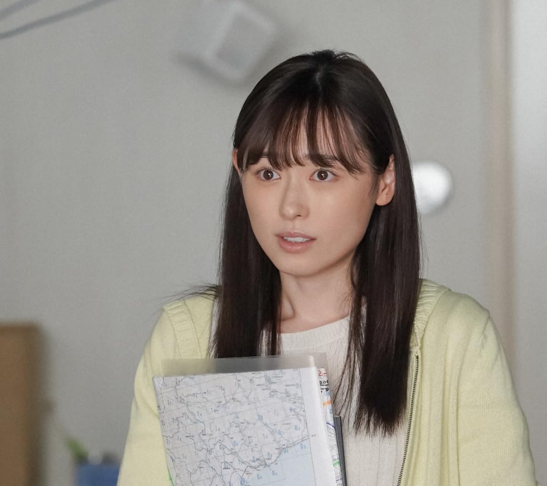 福原遥 『舞いあがれ!』岩倉舞（いわくら まい） QHD(1080×960)スマホ 壁紙・待ち受け