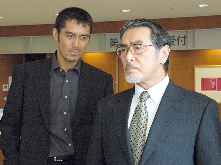 Amazon.co.jp 逃亡者 RUNAWAY 江口洋介, 阿部寛, 水野美紀, 加藤浩次(極楽とんぼ), 長澤まさみ, 黒川智花