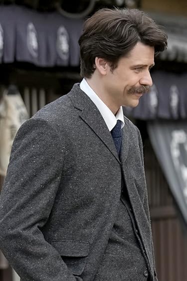 トミー・バストウ  iPhone/Androidスマホ壁紙(640×960)-1 - 『ばけばけ』レフカダ・ヘブン