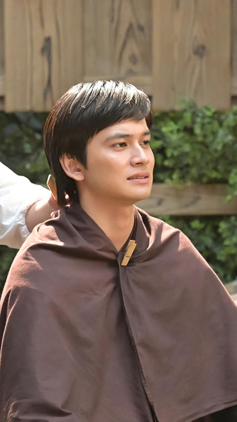 北村匠海 『あんぱん』柳井嵩（やない たかし） XFVGA(480×854)壁紙画像