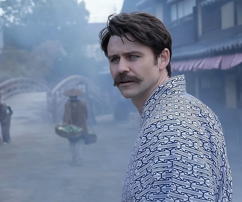 トミー・バストウ 『ばけばけ』レフカダ・ヘブン Android(960×800)待ち受け画像