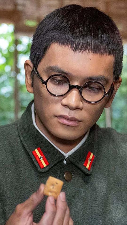 北村匠海 『あんぱん』柳井嵩（やない たかし） QHD(540×960)壁紙画像