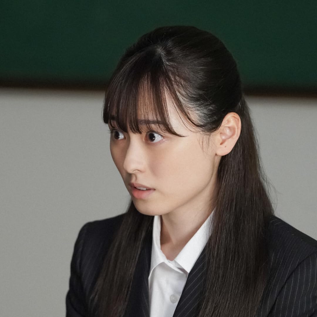 福原遥 『舞いあがれ!』岩倉舞（いわくら まい） iPad壁紙画像