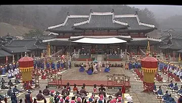 イ・サン 26話 宮中で行われる儺礼戯(ナレイ)の様子