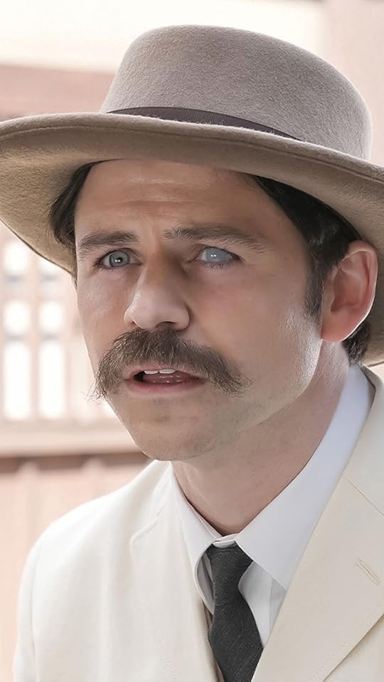 トミー・バストウ 『ばけばけ』レフカダ・ヘブン QHD(540×960)壁紙画像