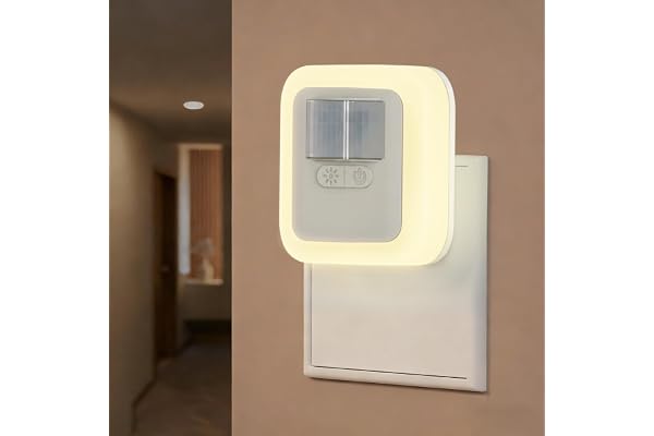 LUTW 人感センサーライト LED ナイトライト 10段階調光 点灯時間4モード フットライト 省エネ 折りたたみプラグ 電球色 3000K 1個入 | 【2026発売】 コンセント 明暗センサー搭載 足元灯 自動点灯 消灯 配線不要 PSE取得済